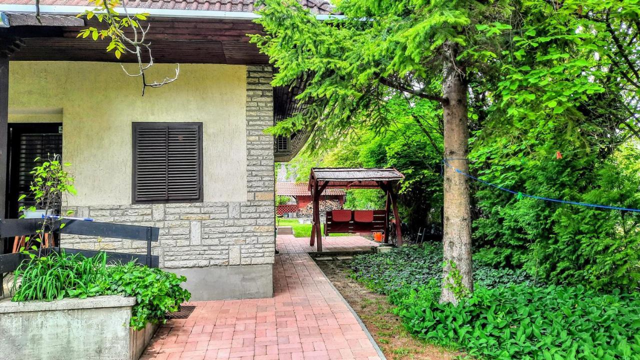 Biker Holiday Home 巴拉顿阿卡拉提亚 外观 照片